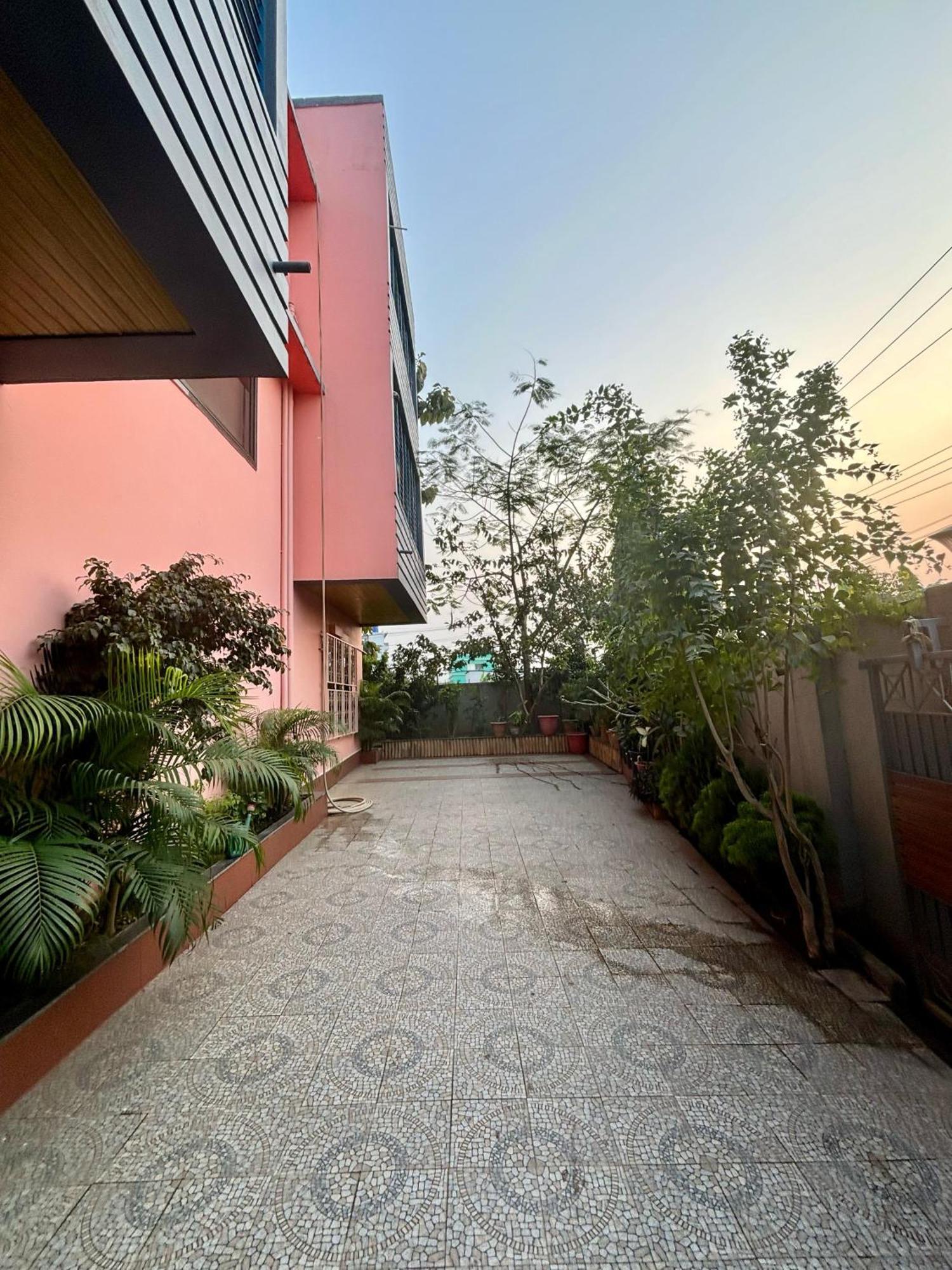 Krishna Shree Guest House Guwahati Eksteriør billede